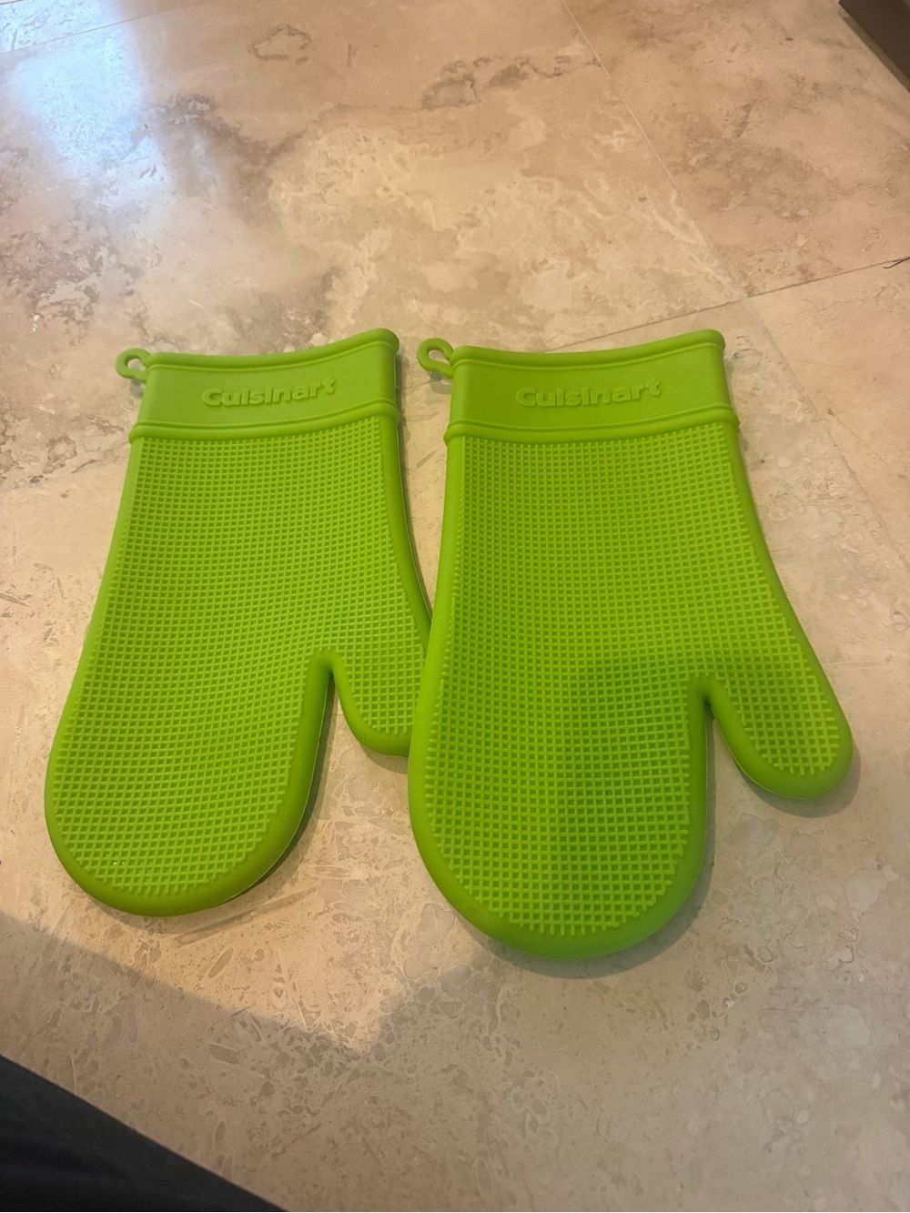 Cuisinart Bright Green Silicone Oven Mitts - Pair